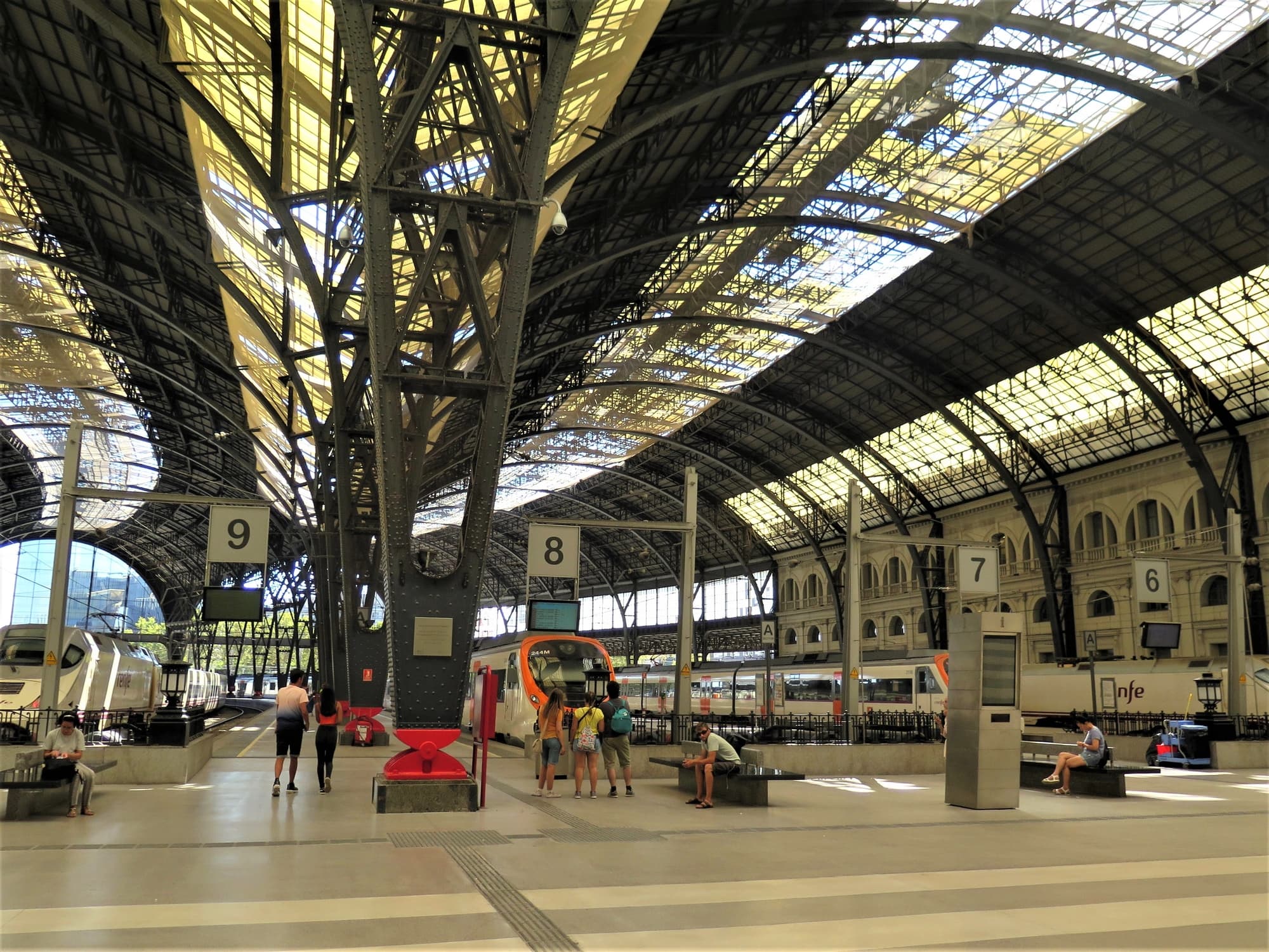 A photo of a train station in Barcelona, which is now using its trains as power stations.