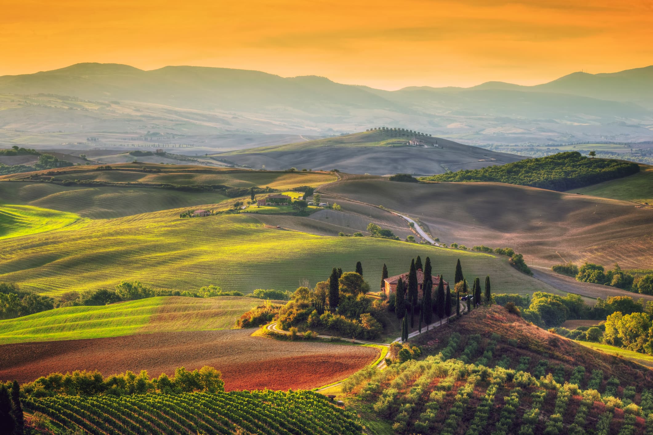 A photo of a farm in Tuscany