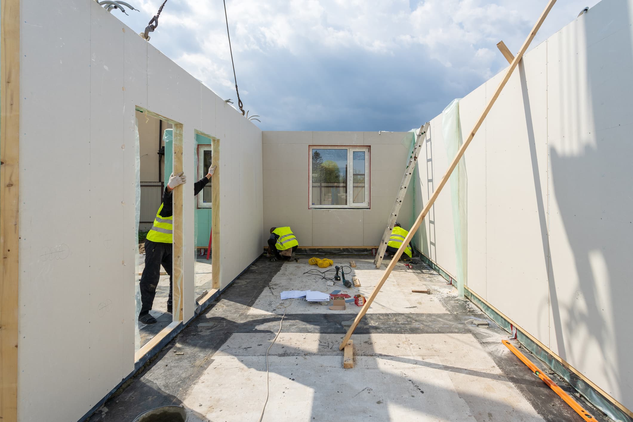 A prefabricated low-income house using su